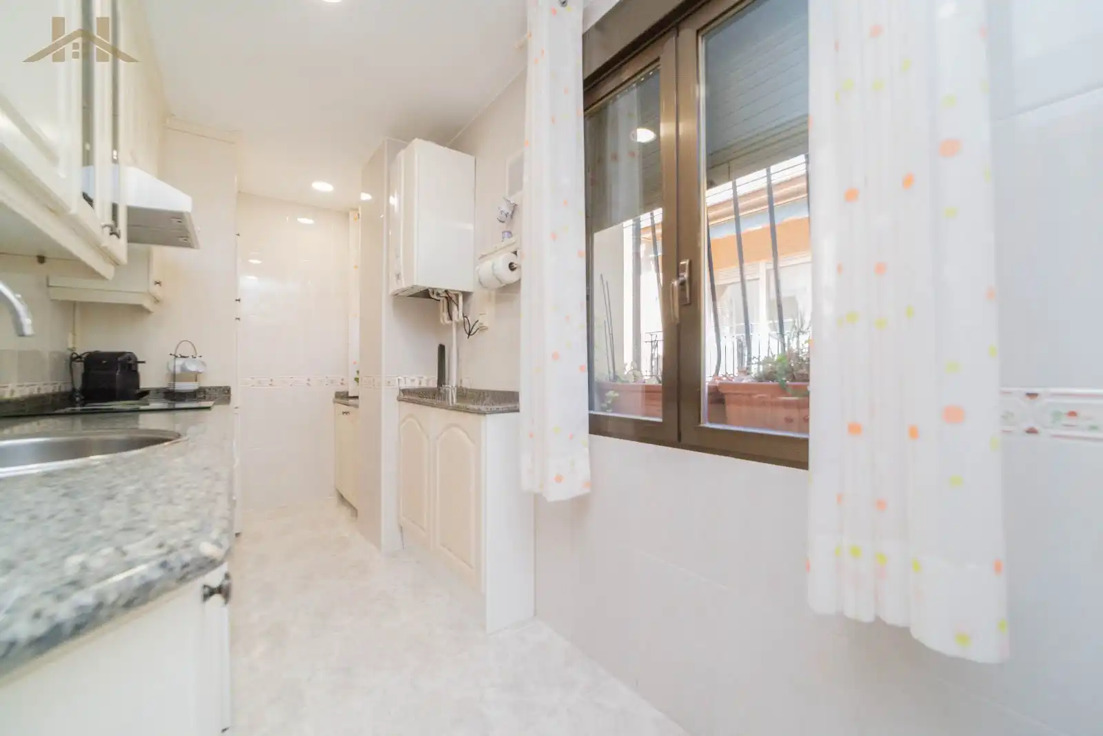 Cocina de Casa adosada en venta en Villaviciosa de Odón con Aire acondicionado, Terraza y Trastero
