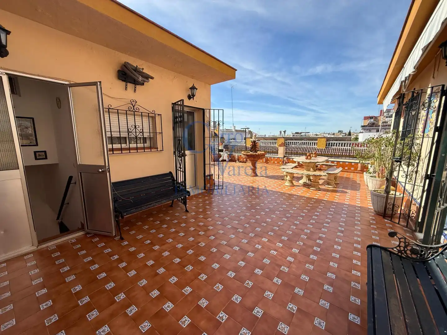 Terrassa de Casa o xalet en venda en Dos Hermanas amb Aire condicionat, Calefacció i Terrassa
