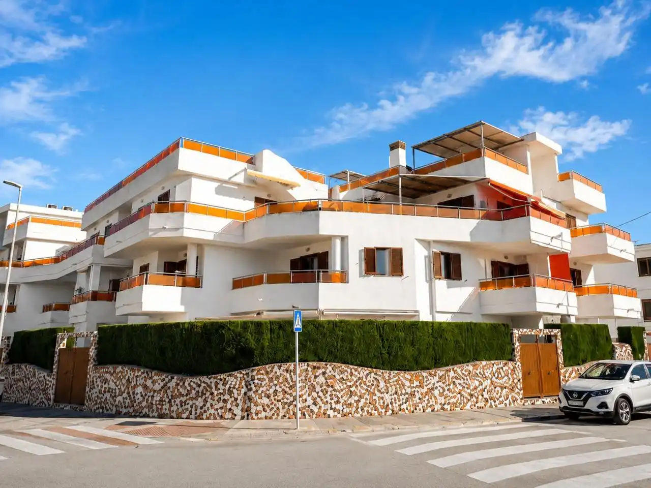Exterior view of Flat for sale in Oliva  with Air Conditioner, Terrace and Furnished