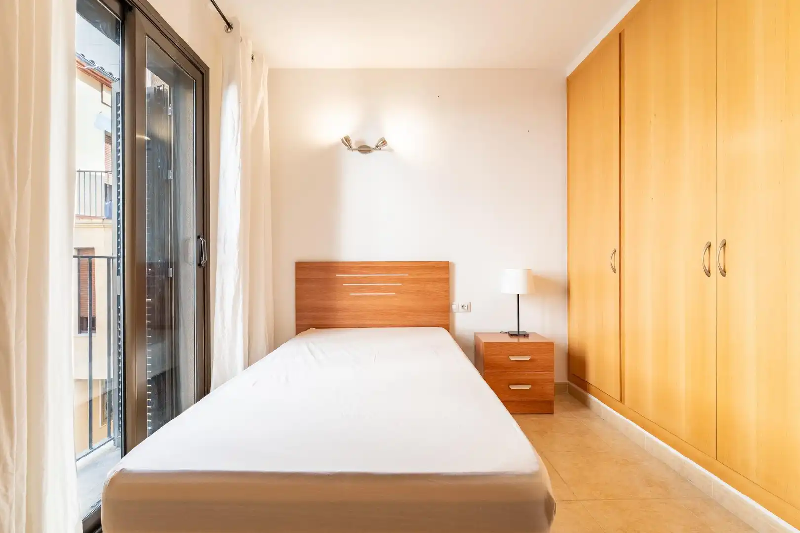 Habitación de Casa o chalet en venta en Falset con Calefacción, Terraza y Balcón