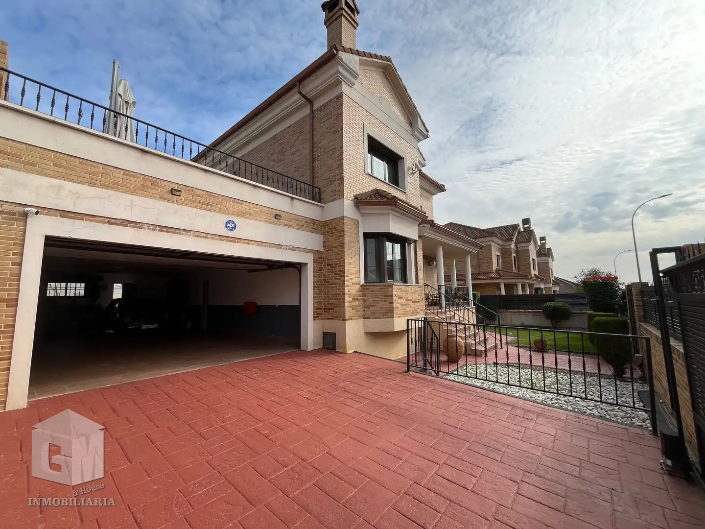 Vista exterior de Casa o chalet en venta en Illescas con Aire acondicionado, Calefacción y Jardín privado