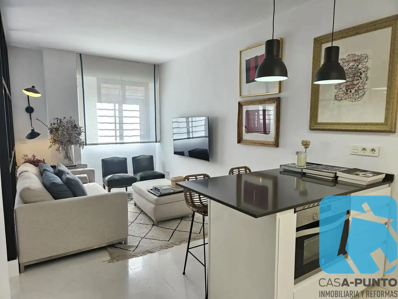 Sala d'estar de Estudi en venda en Madrid