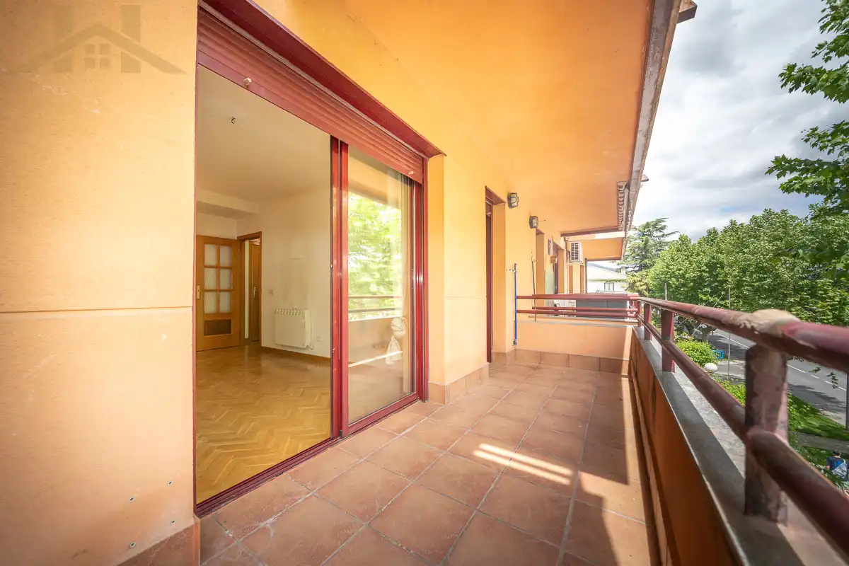 Terraza de Piso en venta en El Escorial con Calefacción, Parquet y Terraza
