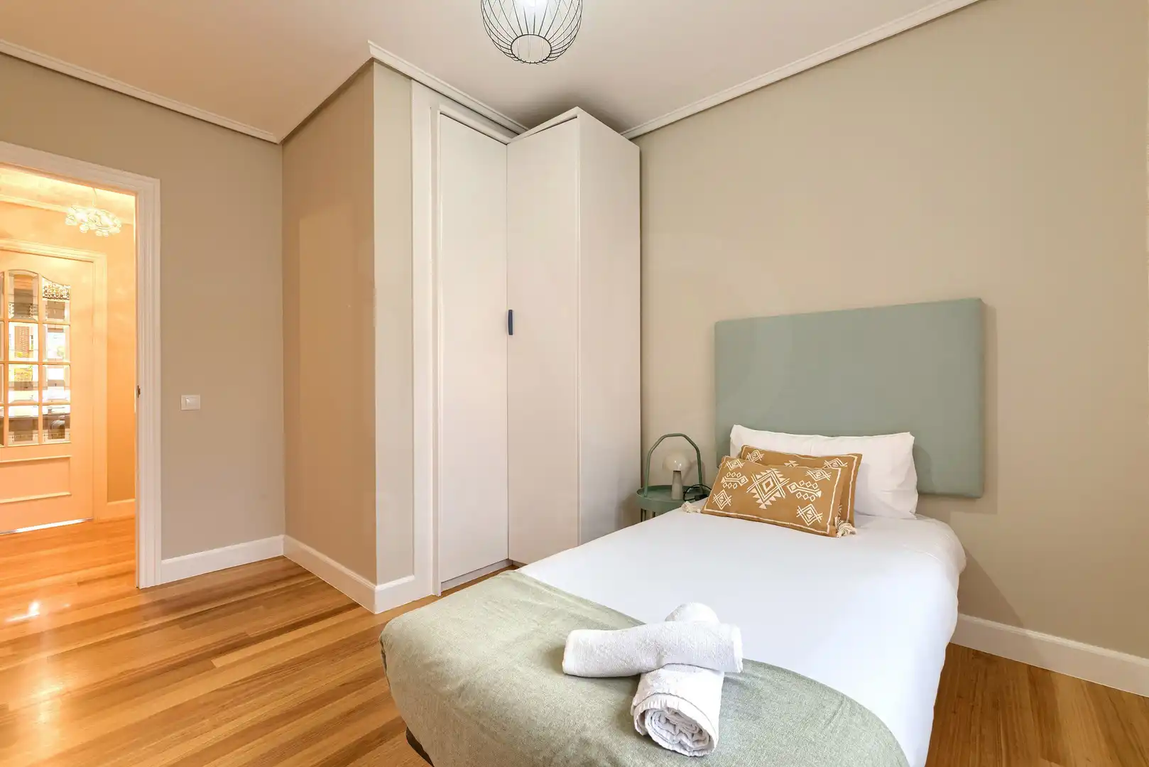 Bedroom of Flat for sale in Bilbao 