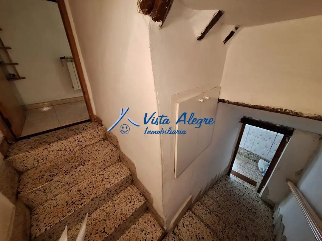 Casa o chalet en venta en Ollauri con Calefacción, Trastero y Amueblado