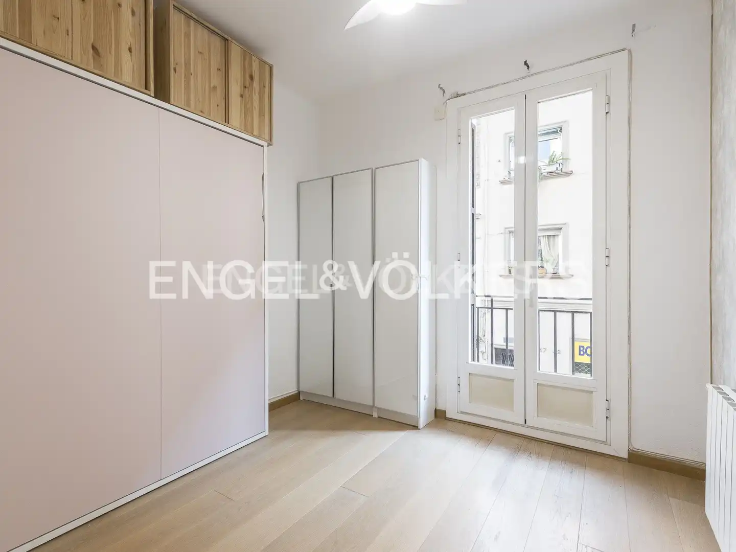 Bedroom of Flat for sale in Barcelona  with Air Conditioner, Heating and Furnished
