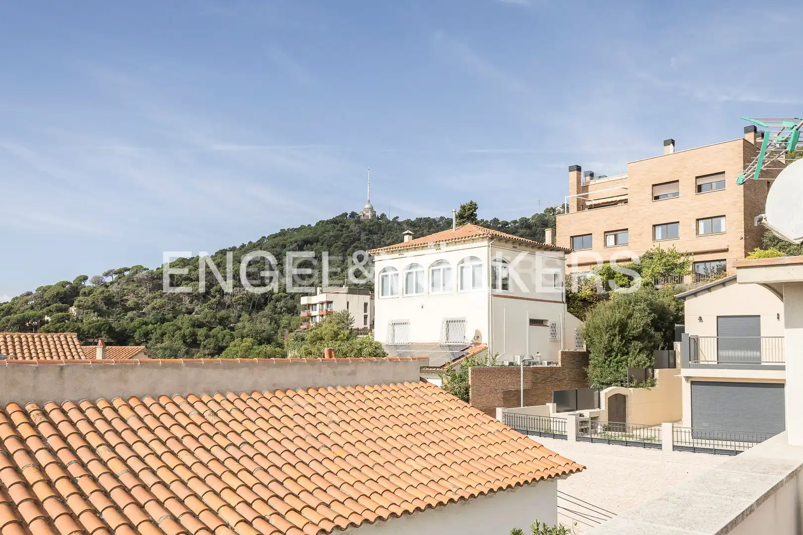 Exterior view of Houses for sale in Barcelona  with Air Conditioner, Heating and Private garden