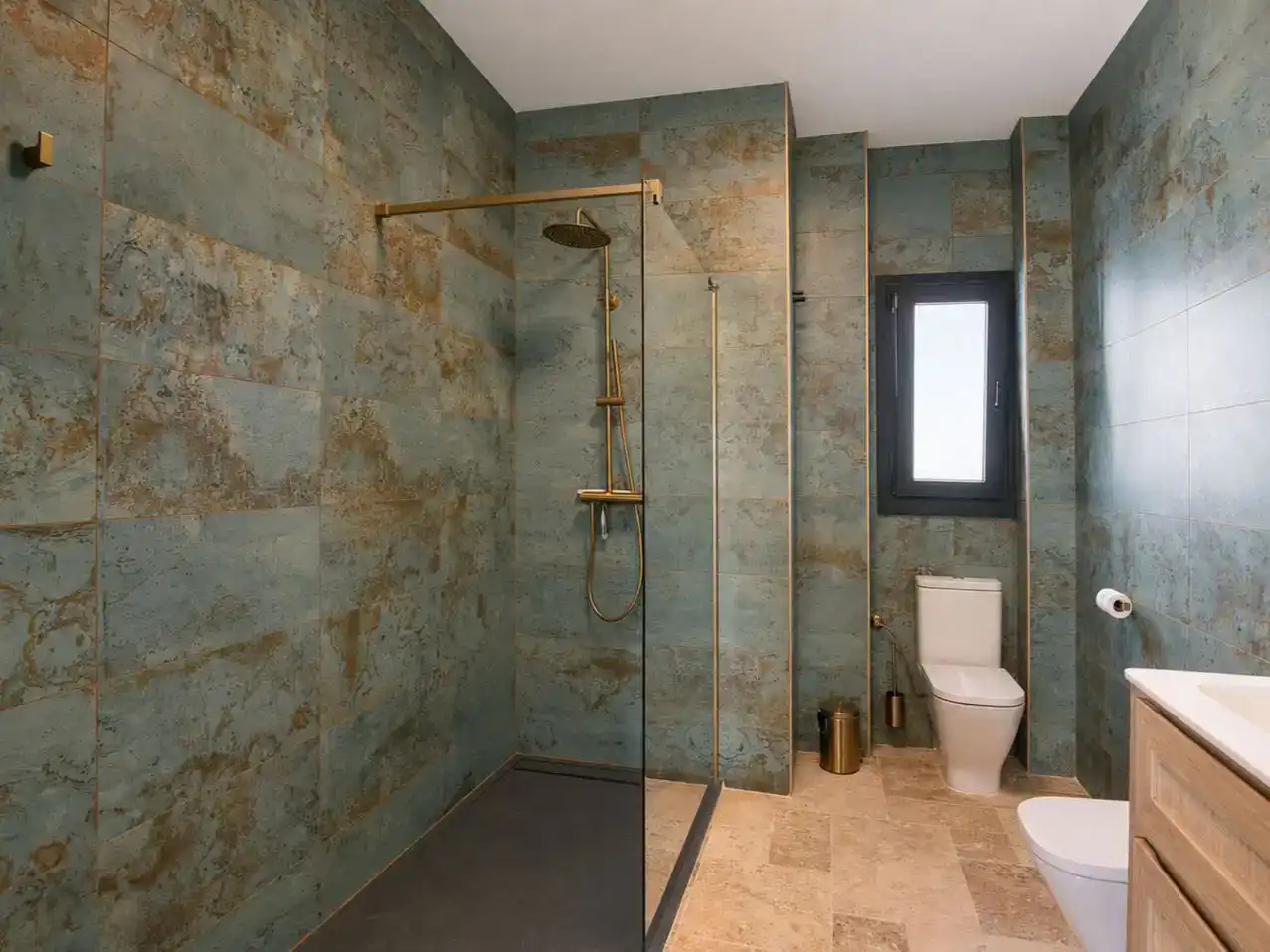 Baño de Piso en venta en Aljaraque con Aire acondicionado, Jardín privado y Trastero
