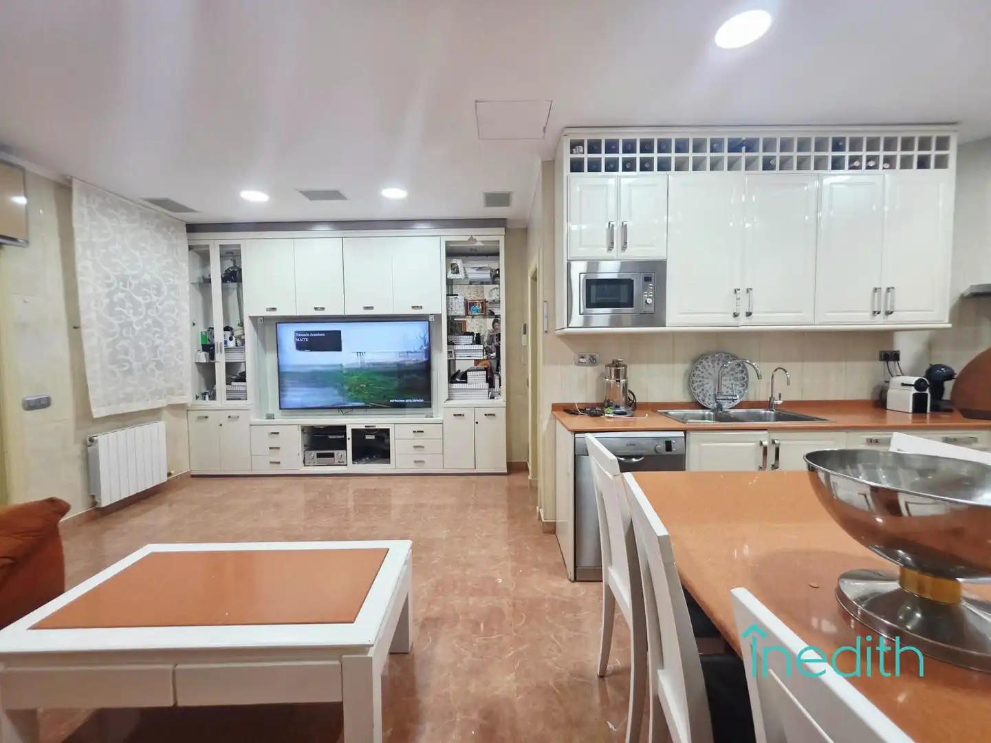Küche von Einfamilien-Reihenhaus zum Verkauf in Viladecans mit Klimaanlage, Heizung und Terrasse