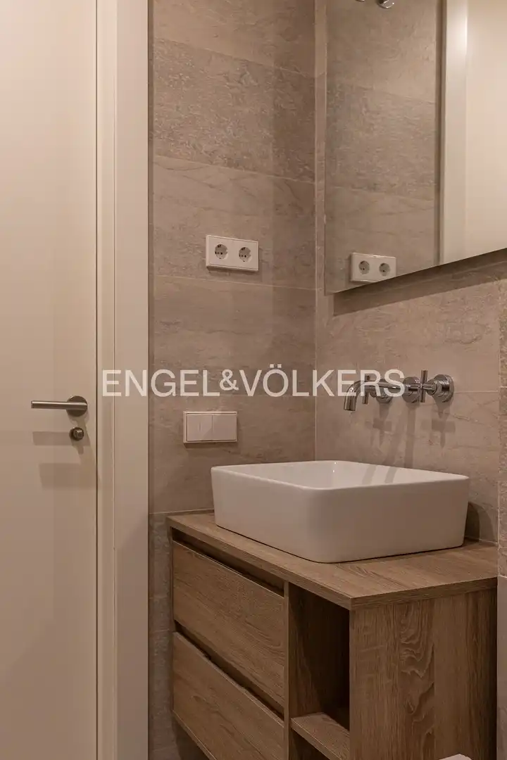 Badezimmer von Wohnung zum Verkauf in Madrid mit Klimaanlage und Heizung