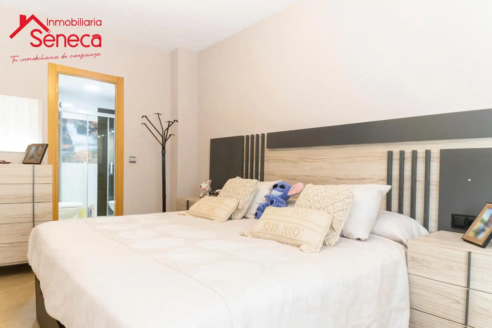 Bedroom of Flat for sale in Córdoba  with Air Conditioner, Heating and Terrace