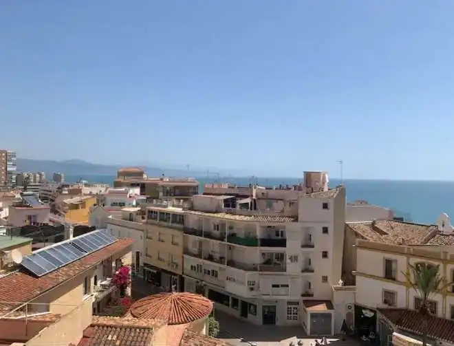 Vista exterior de Apartamento en venta en Torremolinos con Aire acondicionado, Calefacción y Piscina