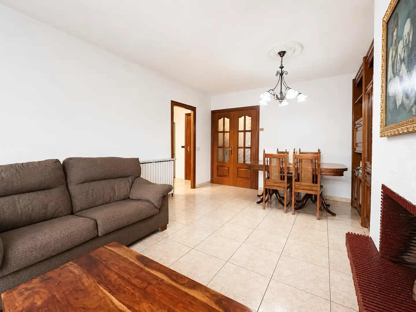 Sala de estar de Casa adosada en venta en Manlleu con Calefacción, Jardín privado y Terraza