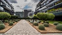 Vista exterior de Estudi en venda en  Madrid Capital amb Aire condicionat, Terrassa i Piscina comunitària