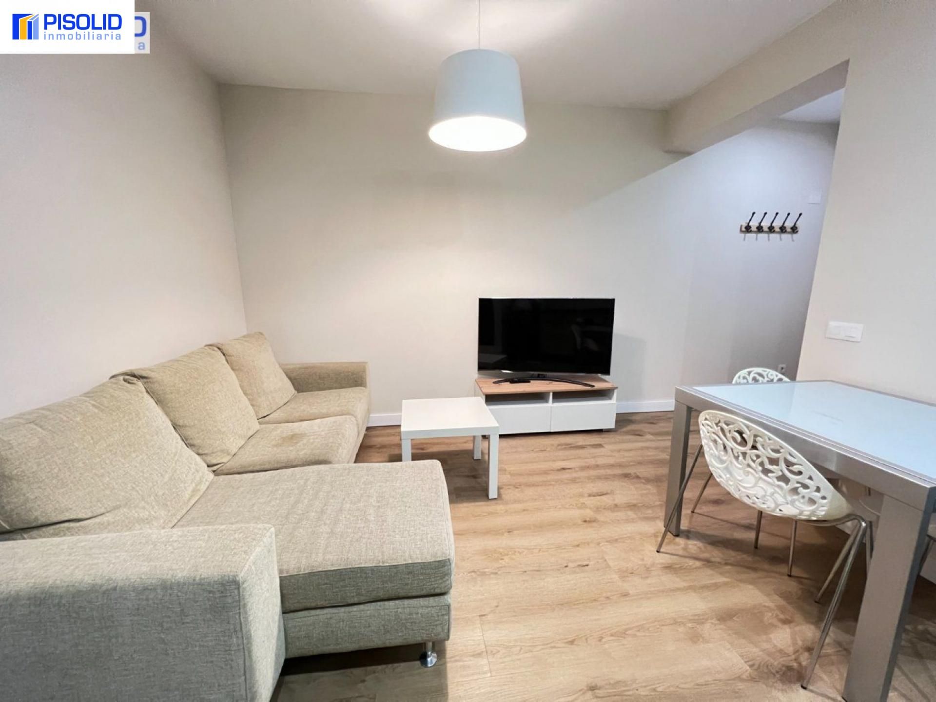 Sala d'estar de Pis en venda en Valladolid Capital amb Calefacció i Parquet