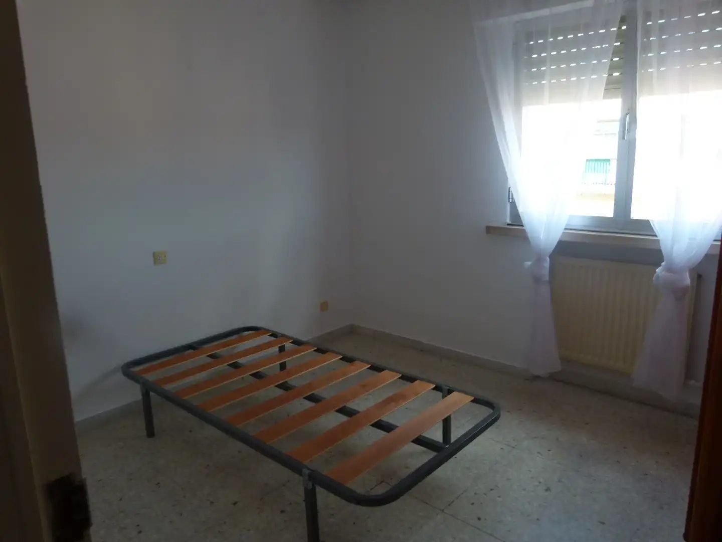 Schlafzimmer von Wohnung zur Miete in Terradillos mit Heizung, Ofen und Waschmaschine