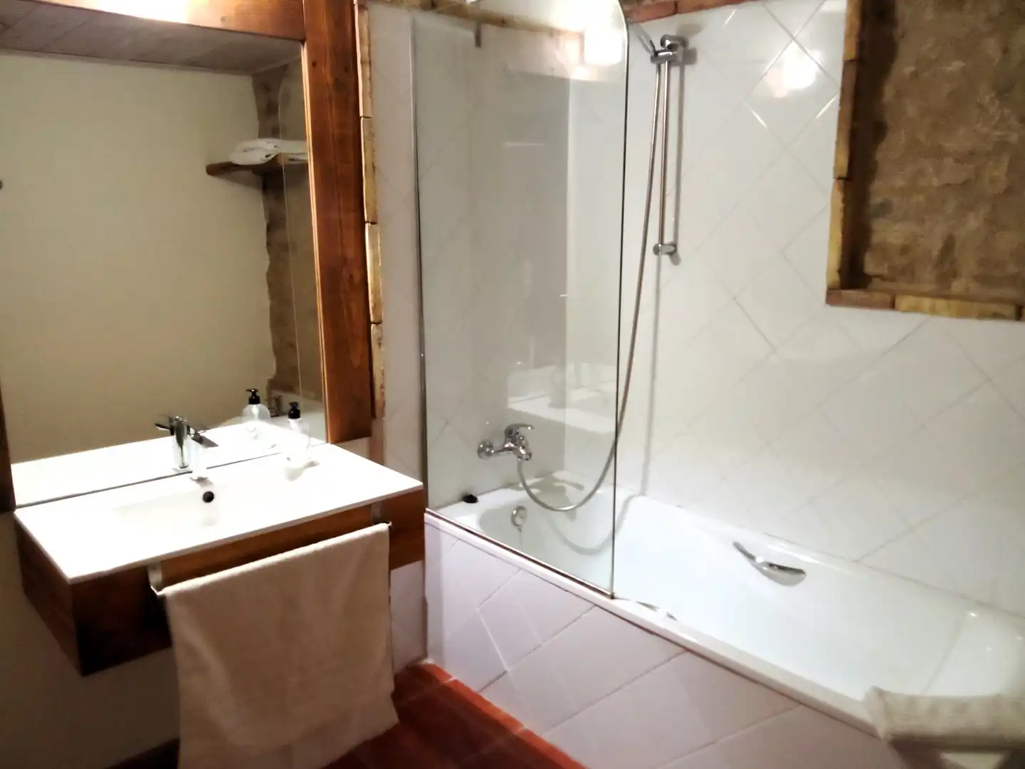 Baño de Casa o chalet en venta en Torre del Compte con Calefacción, Terraza y Balcón