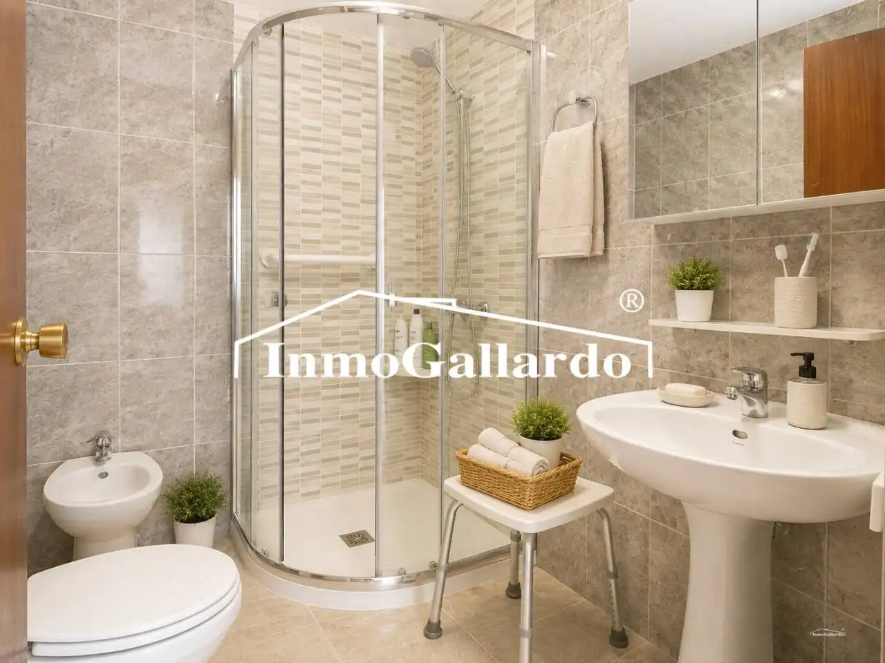 Baño de Piso en venta en Málaga con Aire acondicionado y Terraza