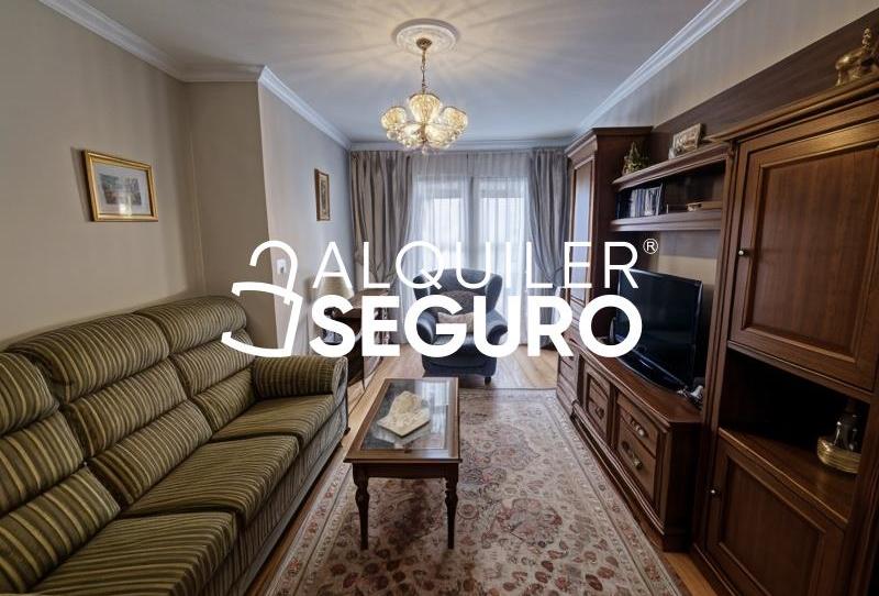 Foto 1 de Piso de alquiler en Del Parque Eugenia de Montijo, Lucero, Madrid