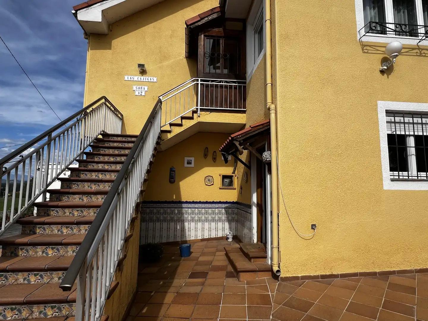 Vista exterior de Casa o chalet en venta en Polanco con Calefacción, Jardín privado y Parquet