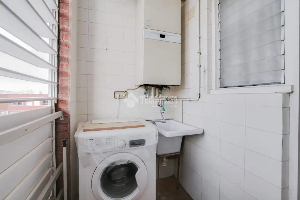 Bathroom of Flat for sale in Gavà  with Heating and Balcony