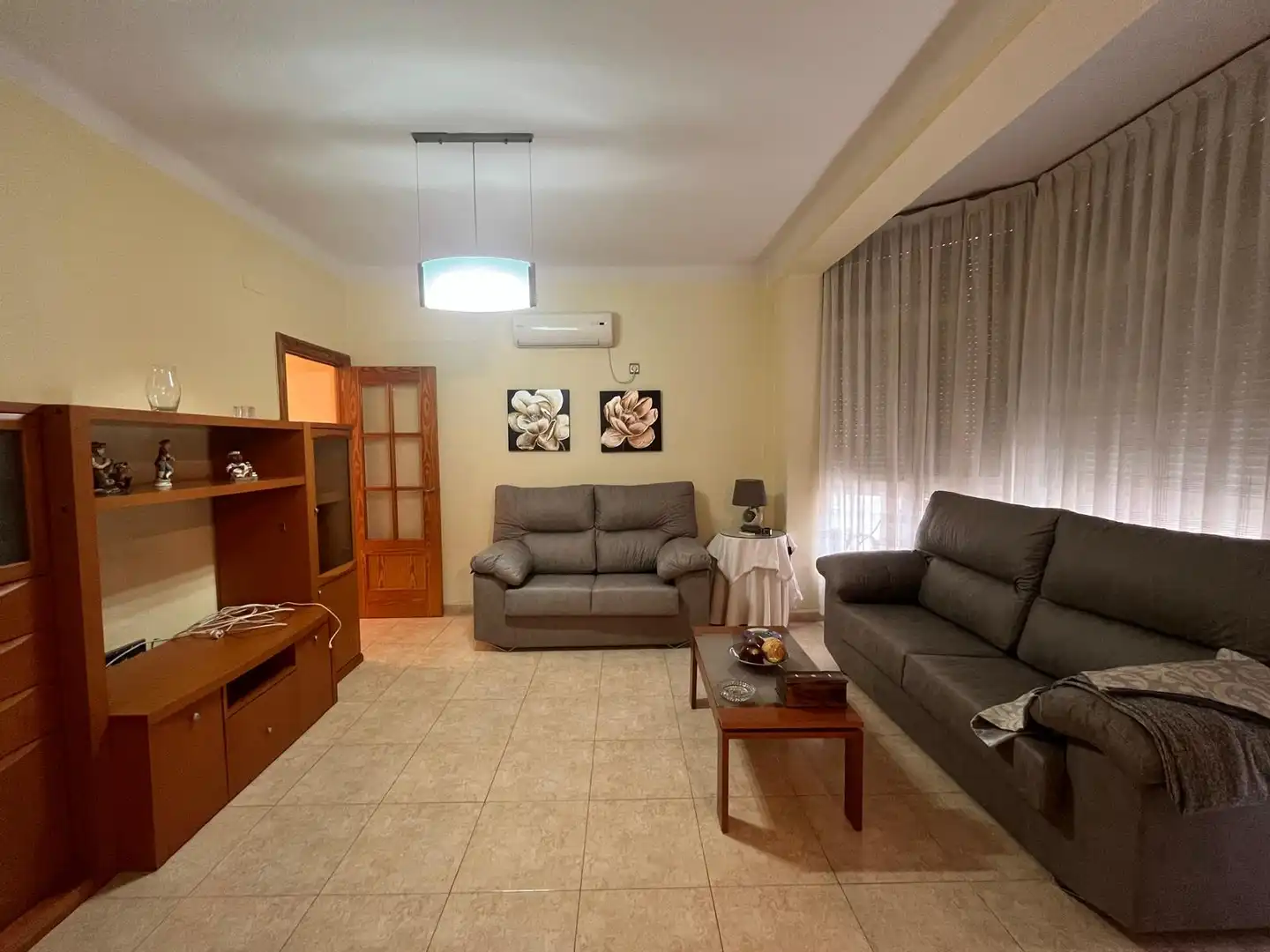 Sala d'estar de Pis en venda en Cartagena amb Aire condicionat i Moblat
