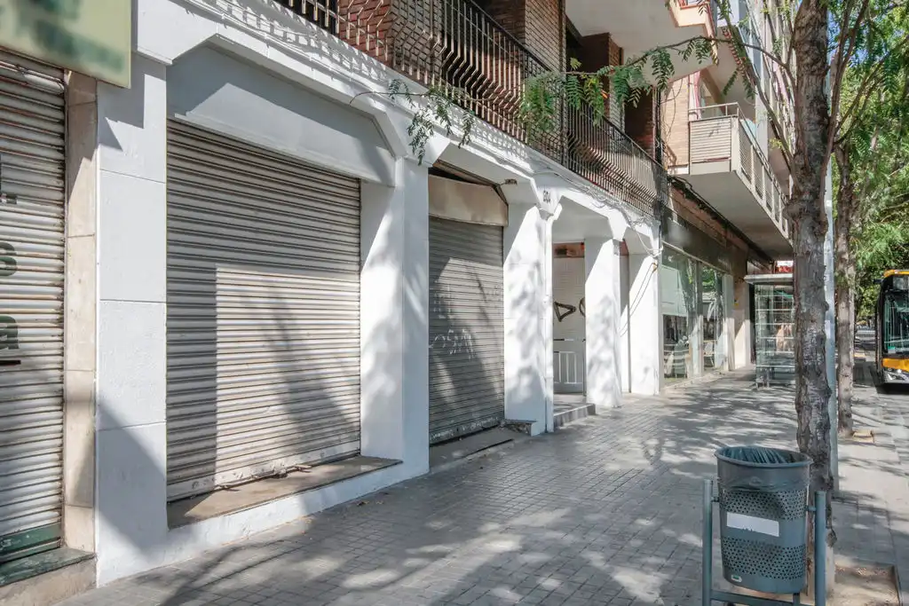 Außenansicht von Geschaftsraum zum Verkauf in Badalona
