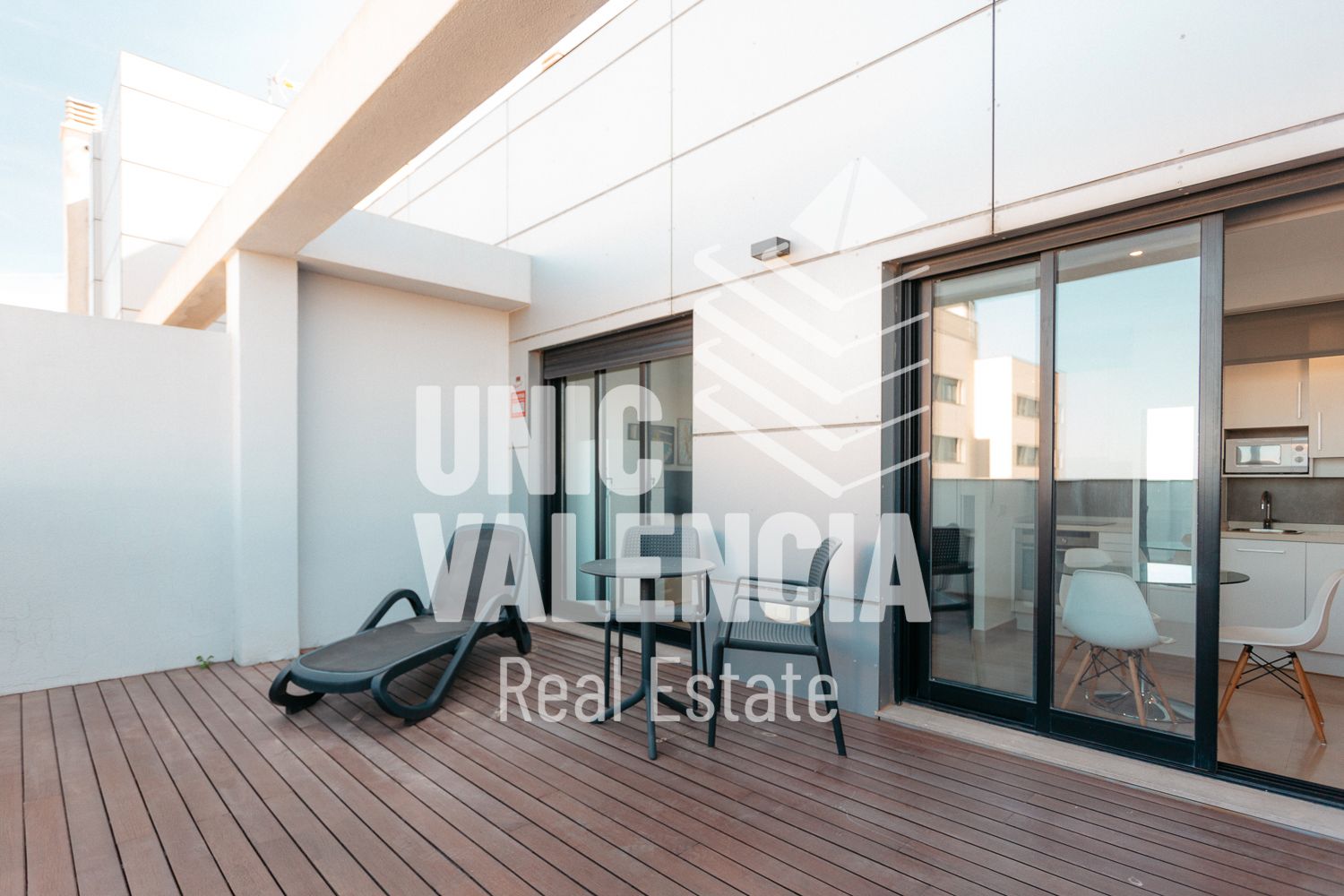 Terrace of Attic to rent in  Valencia Capital  with Air Conditioner, Terrace and Storage room