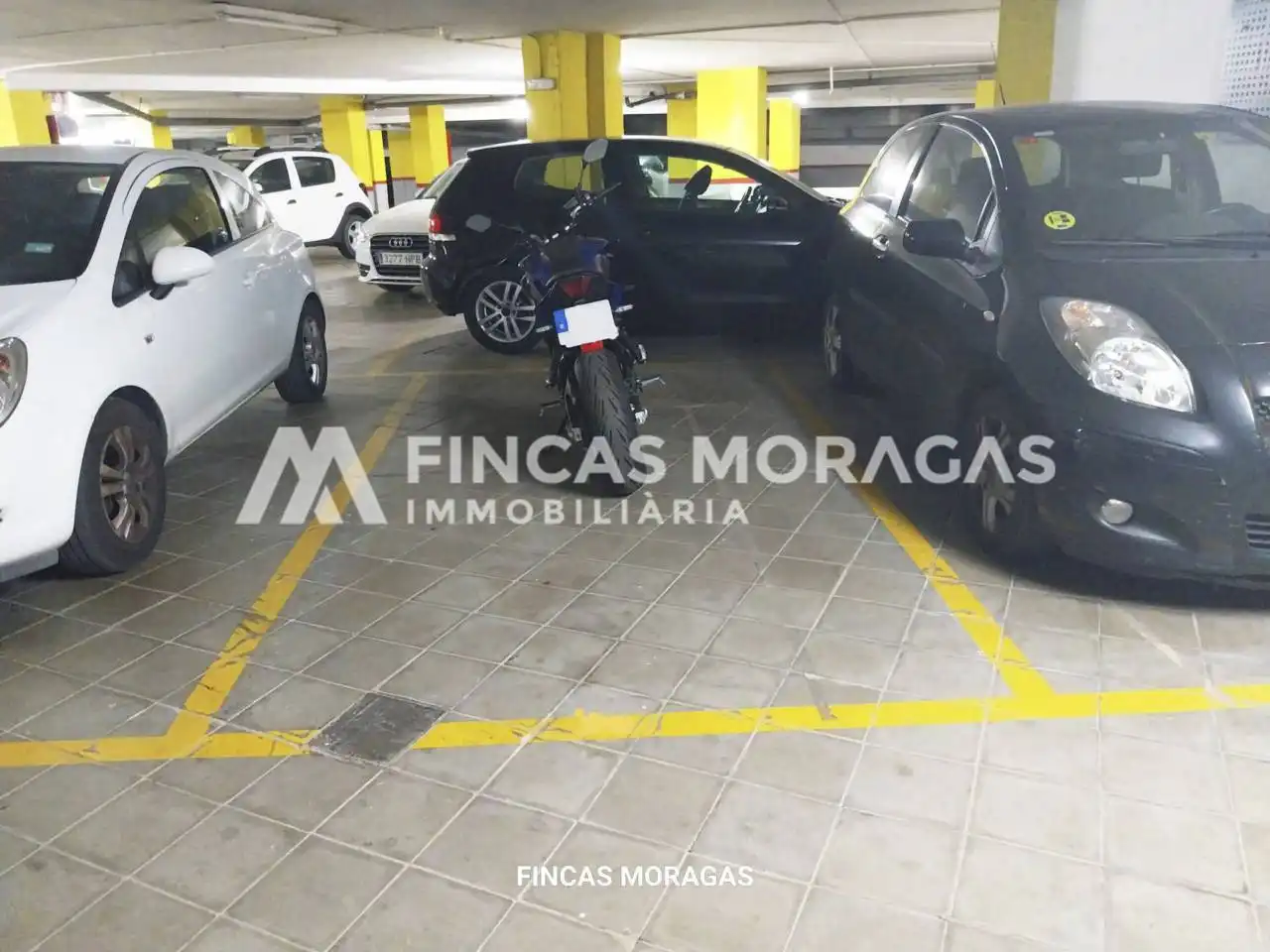 Aparcament de Garatge en venda en Sant Cugat del Vallès