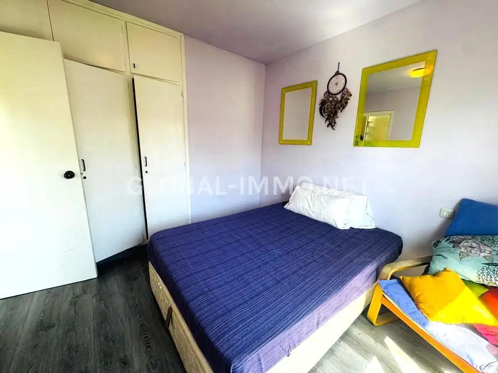 Dormitori de Apartament en venda en Roses amb Terrassa i Moblat