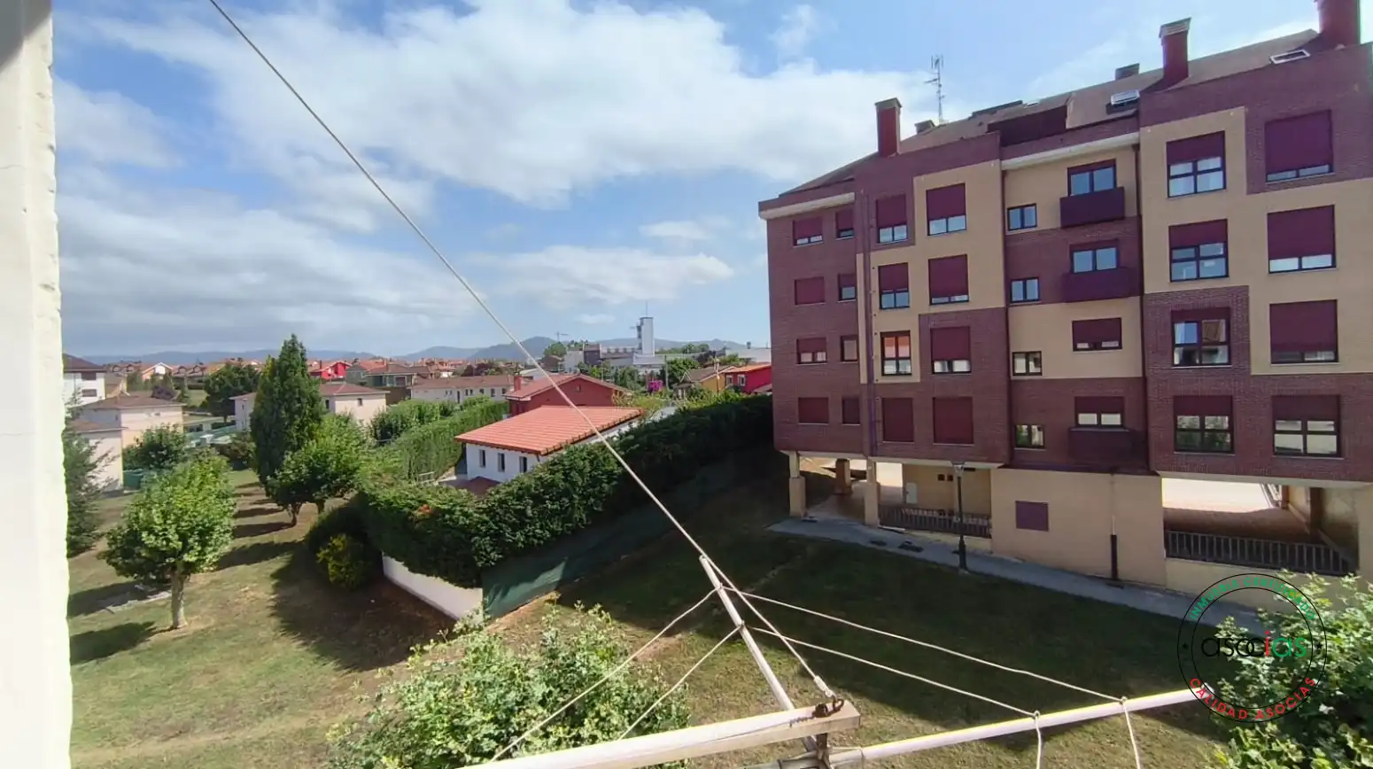 Vista exterior de Pis en venda en Gijón  amb Calefacció, Traster i Moblat