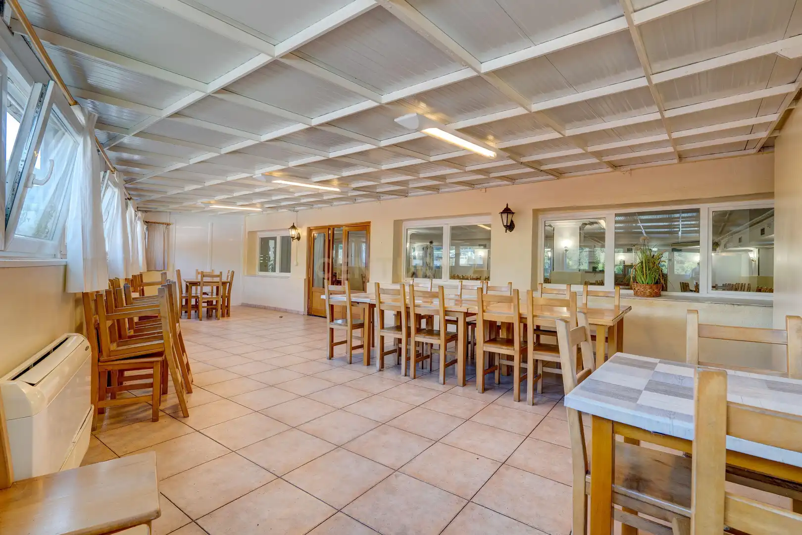 Commercial properties for sale in Deba  with Air Conditioner