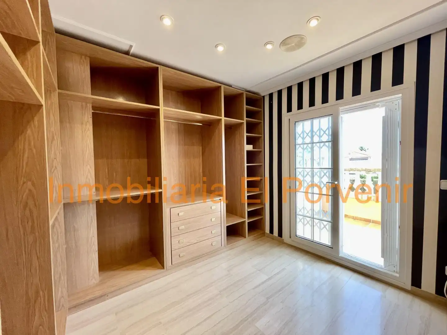 Habitación de Casa o chalet en venta en Torrent con Jardín privado, Terraza y Trastero