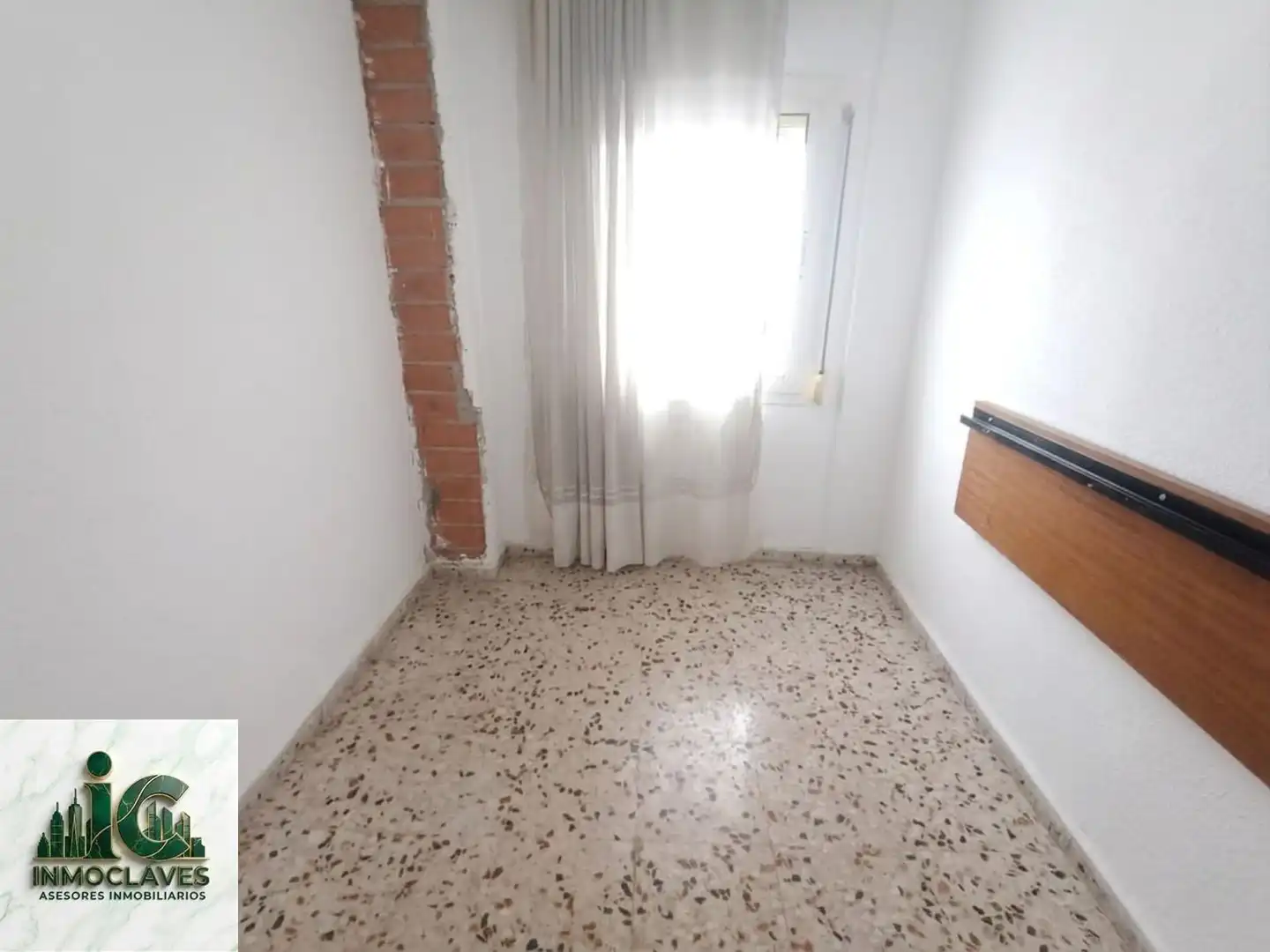 Habitación de Piso en venta en Algeciras con Amueblado