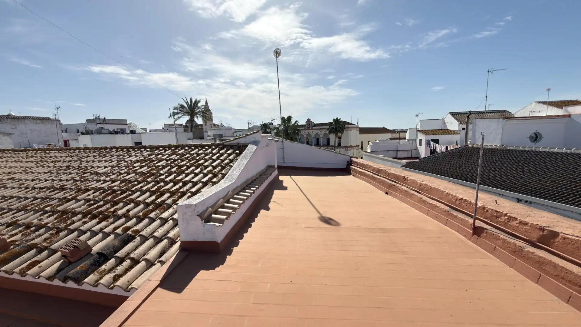 Vista exterior de Casa o chalet en venta en Moguer con Terraza y Balcón