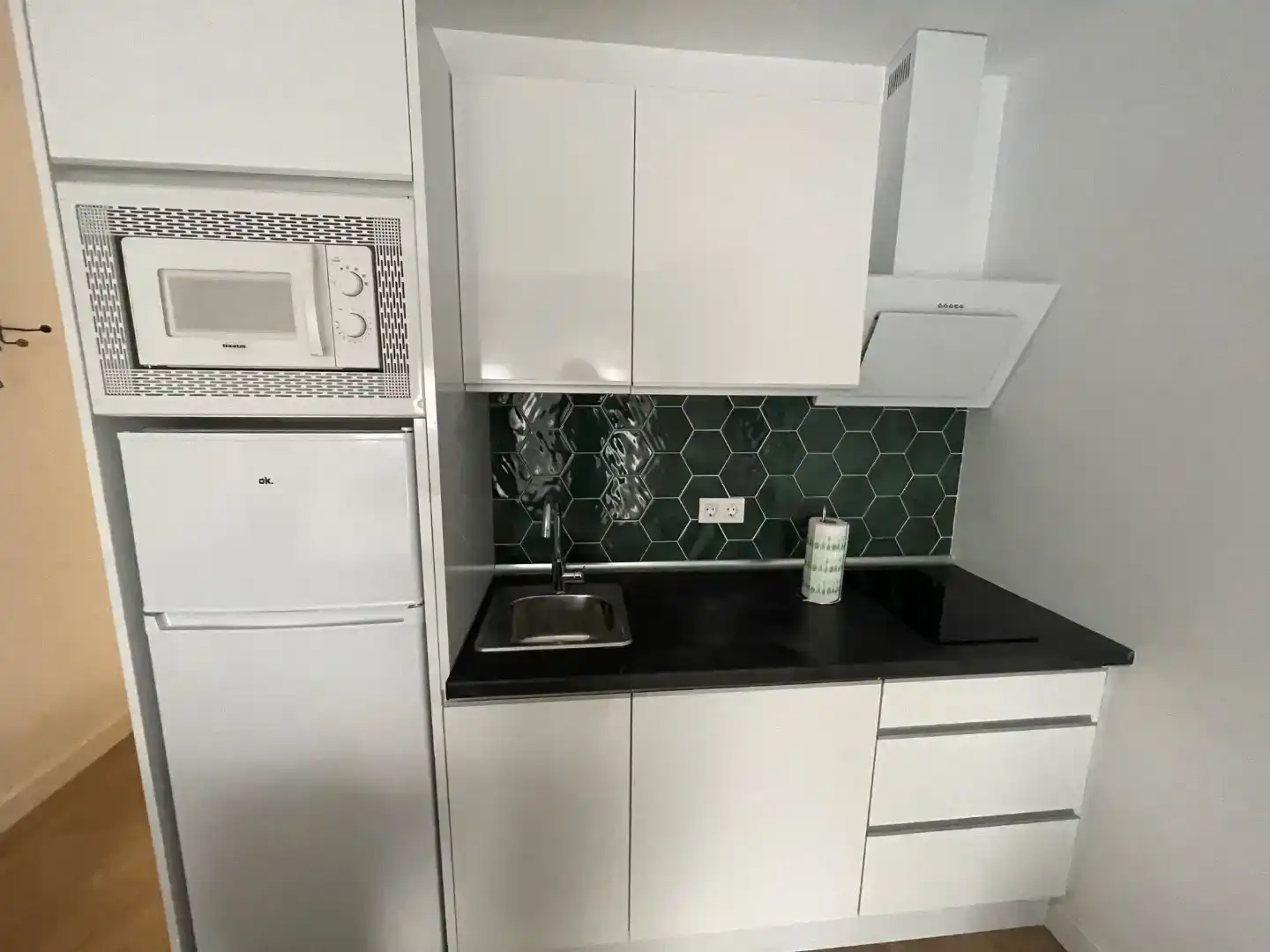 Kitchen of Study for rent in Torremolinos  with Air Conditioner, Swimming Pool and Furnished