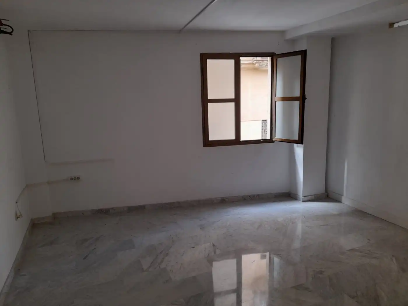 Ufficio in affitto a Casco Antiguo
