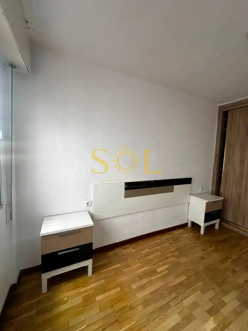 Schlafzimmer von Wohnung zum Verkauf in León Capital  mit Parkett, Terrasse und Möbliert