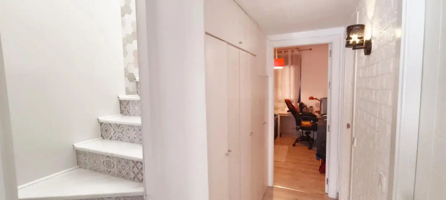 Wohnung zum Verkauf in Garrucha mit Klimaanlage, Terrasse und Abstellraum