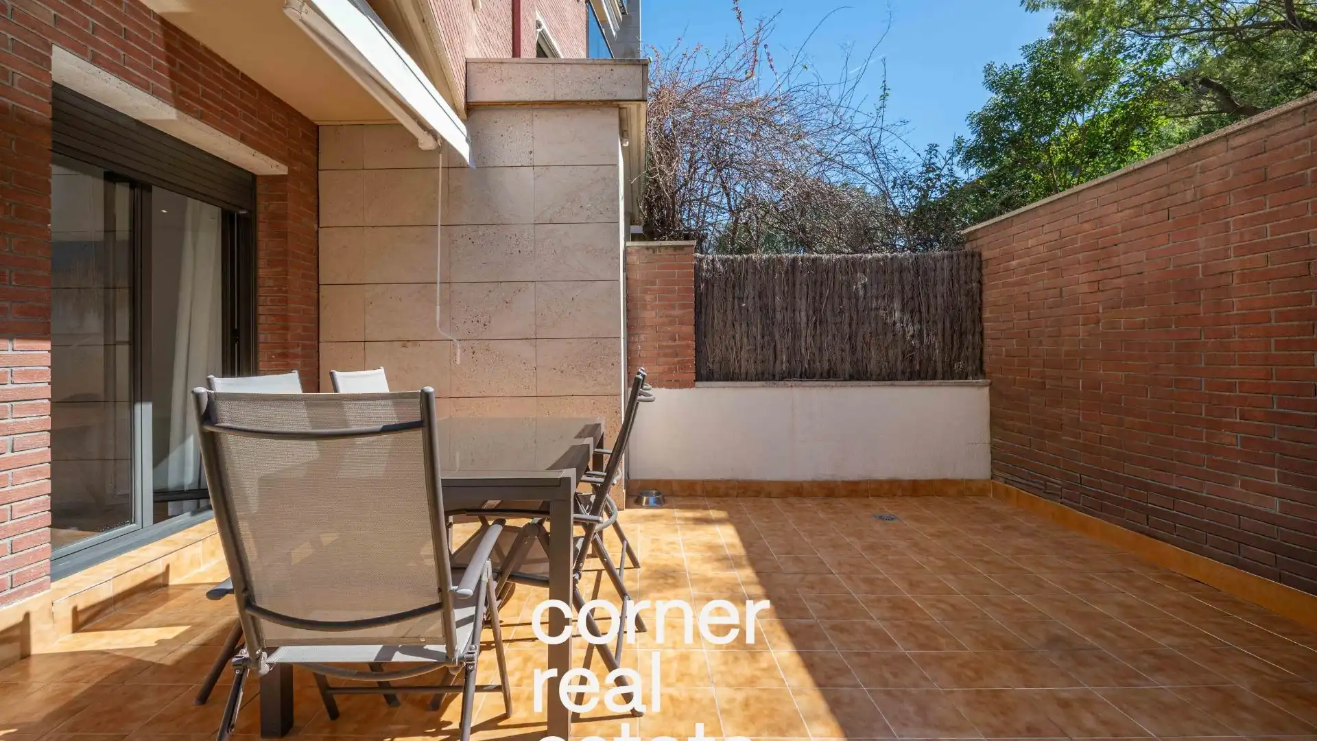 Jardí de Planta baixa en venda en Sant Cugat del Vallès amb Parquet, Terrassa i Traster