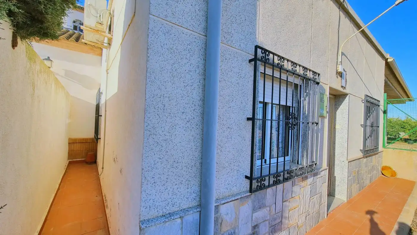 Vista exterior de Casa o chalet en venta en Cartagena con Aire acondicionado y Terraza