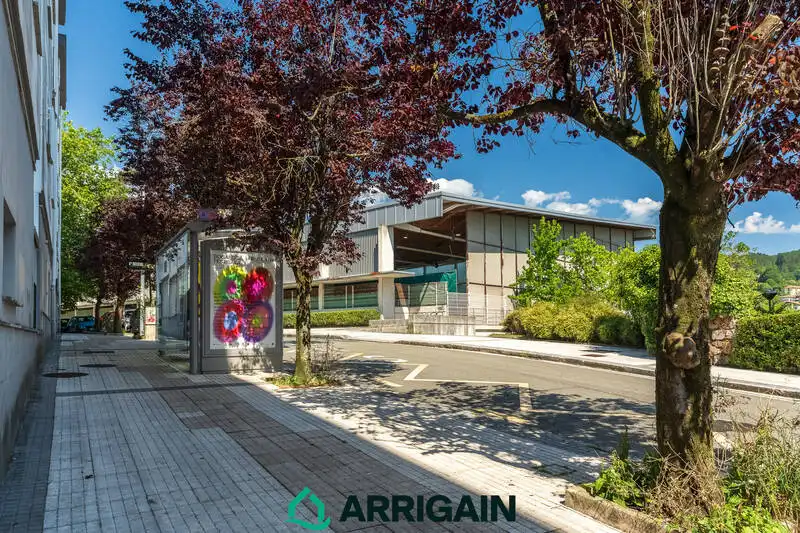 Außenansicht von Wohnung zum Verkauf in Donostia - San Sebastián  mit Heizung, Terrasse und Abstellraum