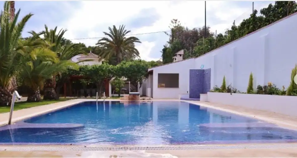 Piscina de Casa o xalet en venda en Alicante / Alacant amb Aire condicionat, Calefacció i Jardí privat