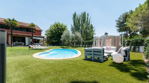 Foto 2 von Einfamilien-Reihenhaus zum Verkauf in Bonanza, Boadilla del Monte