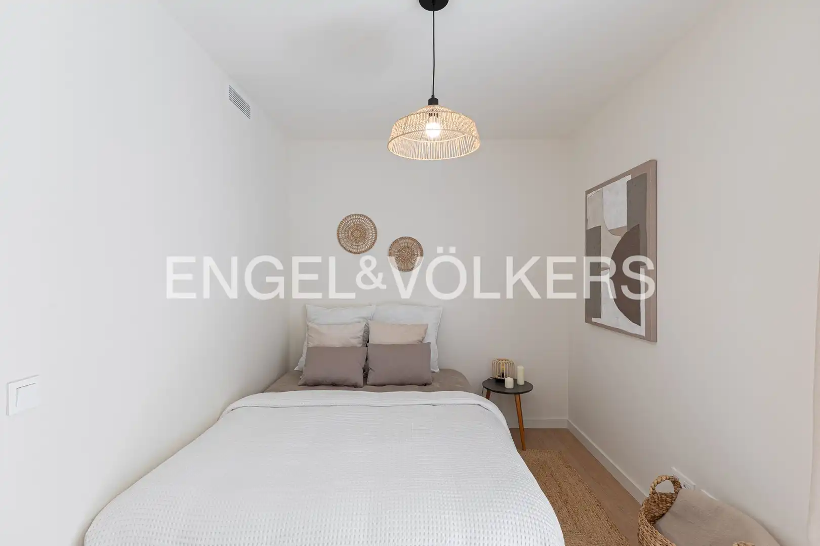 Bedroom of Flat for sale in Barcelona  with Air Conditioner, Heating and Parquet flooring