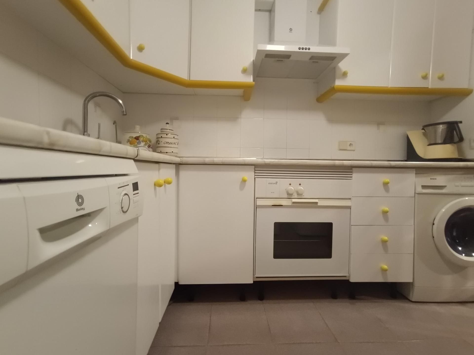 Cocina de Piso en venta en Águilas con Aire acondicionado, Terraza y Amueblado
