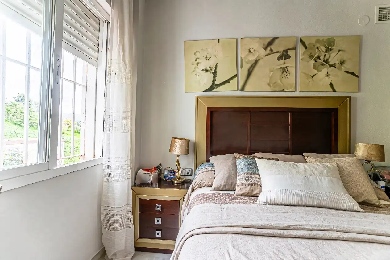 Schlafzimmer von Wohnung zum Verkauf in Rincón de la Victoria mit Terrasse, Abstellraum und Gemeinschaftspool