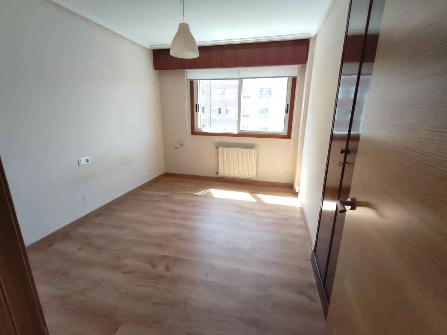 Habitación de Piso de alquiler en A Coruña Capital  con Calefacción, Parquet y Trastero