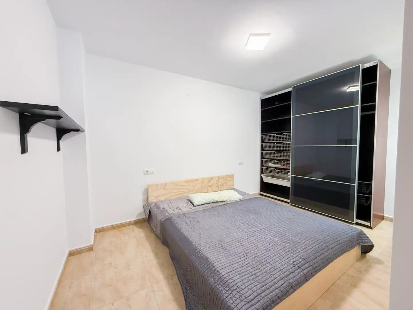 Habitación de Apartamento en venta en Águilas con Aire acondicionado, Terraza y Trastero