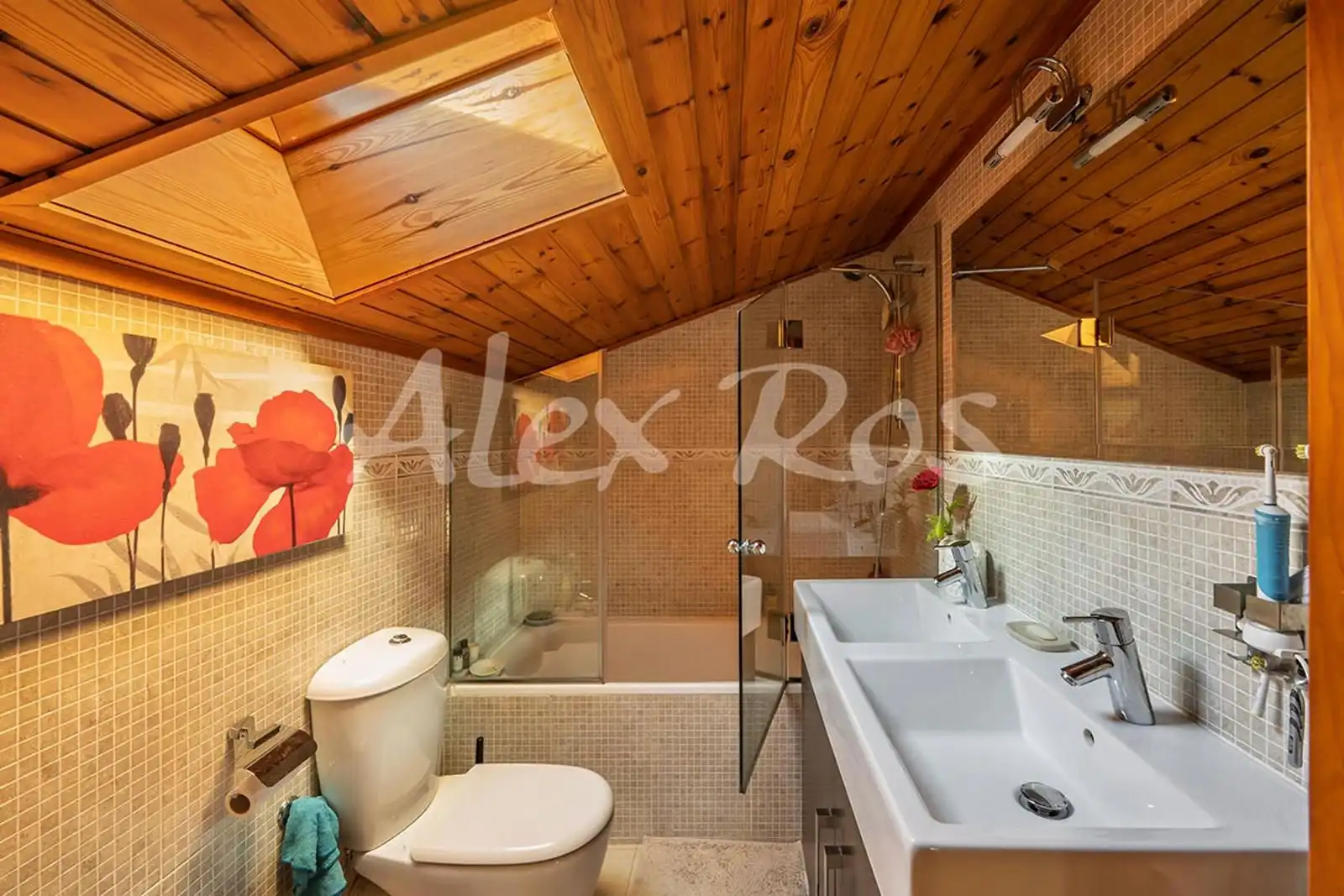 Bany de Casa o xalet en venda en Fontanals de Cerdanya amb Terrassa, Traster i Moblat